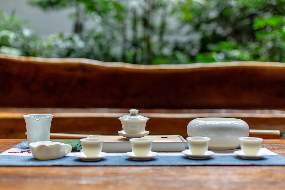 Hejing Zemeixuan Boutique Hotel