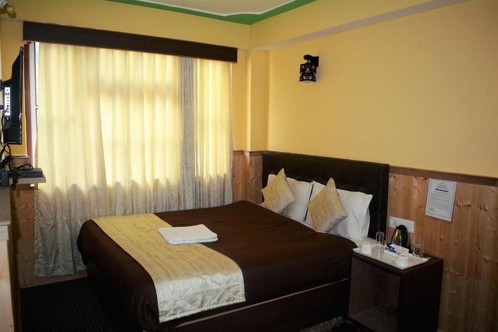 Rufina Lachen Deezong