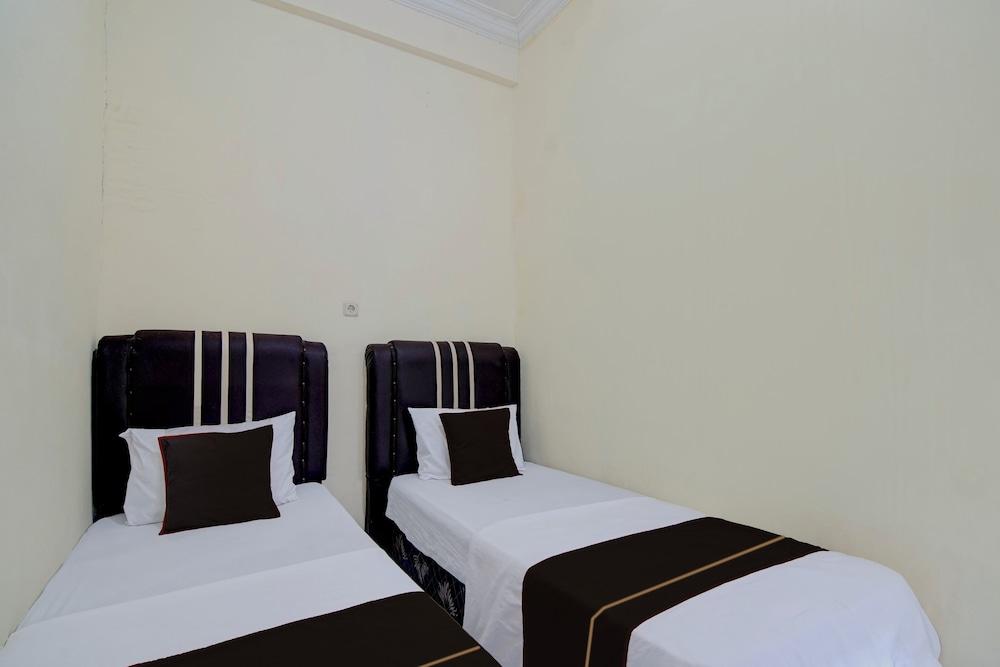 Hotel O Pekanbaru near Mall Ciputra Seraya formerly Lotus Inn