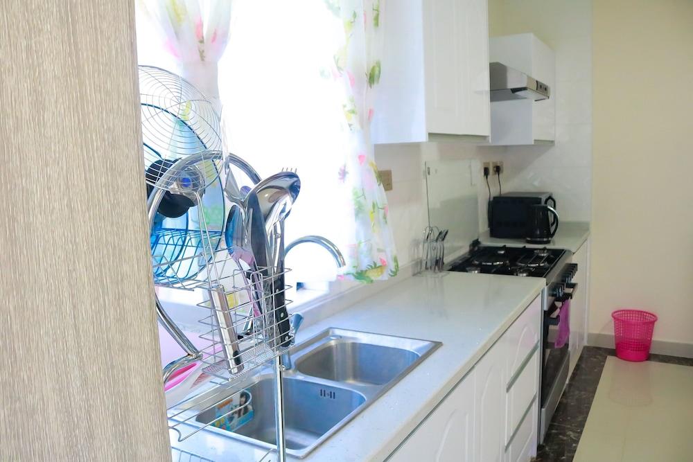 Crest Park Apartments