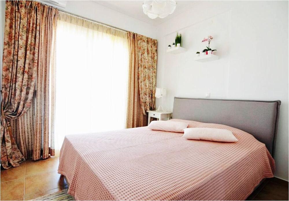 Monad Villa Hellas Hanioti