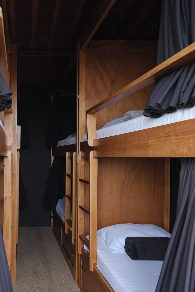 Three House Hostel Boutique