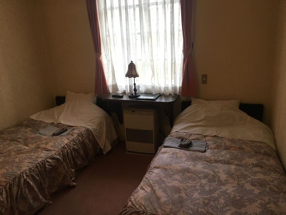 Petit Hotel and Restaurant Air Mail