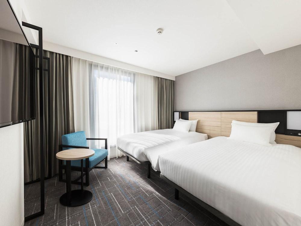 JR East Hotel Mets Premier Gotanda