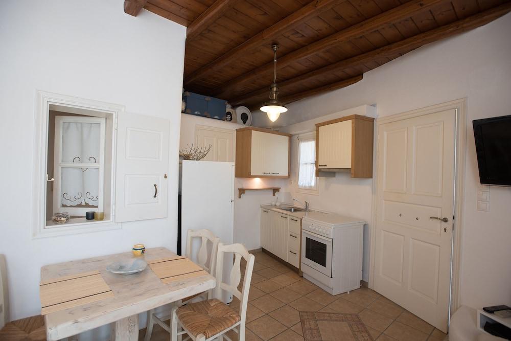 Villa Anemoessa Sky Blue with Pool