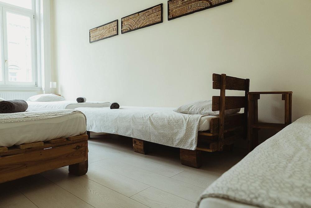 József - Group Apartment with Sauna