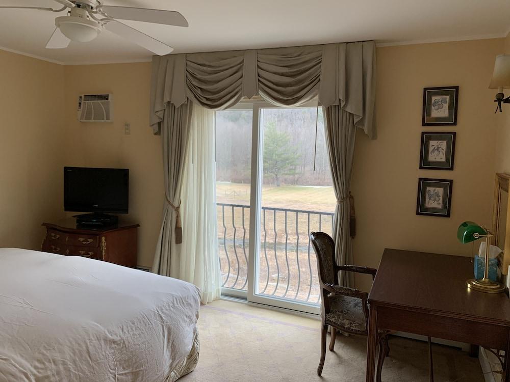 Copperhood Retreat & Spa