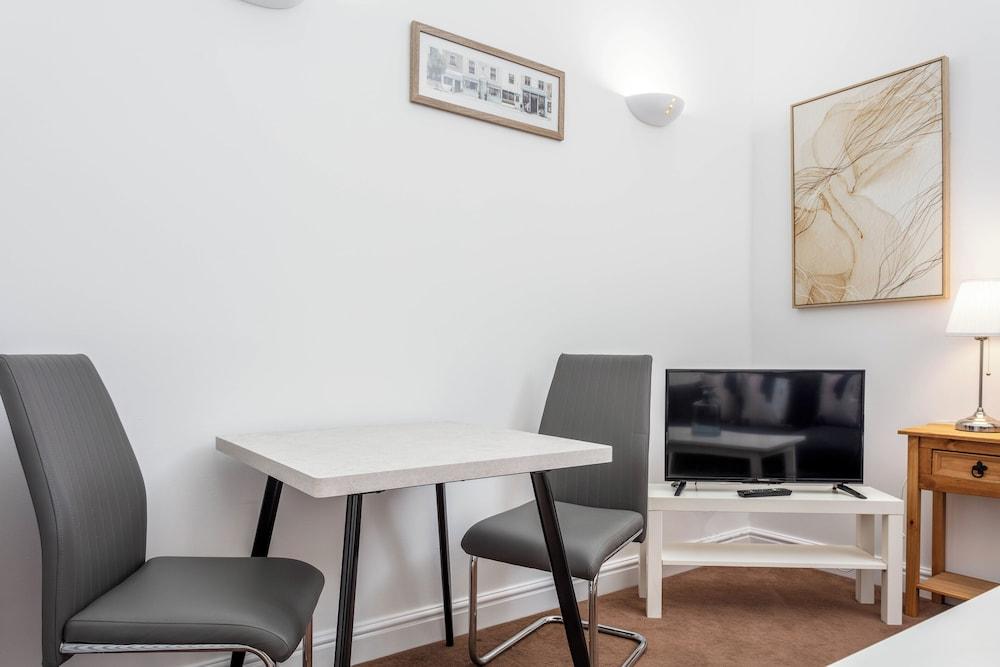 Elliot Suite No1 - Donnini Apartments