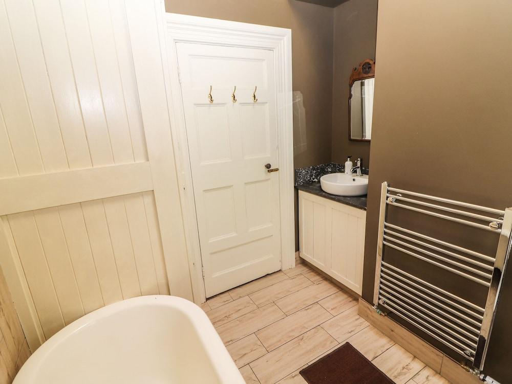 The Merchant's Store