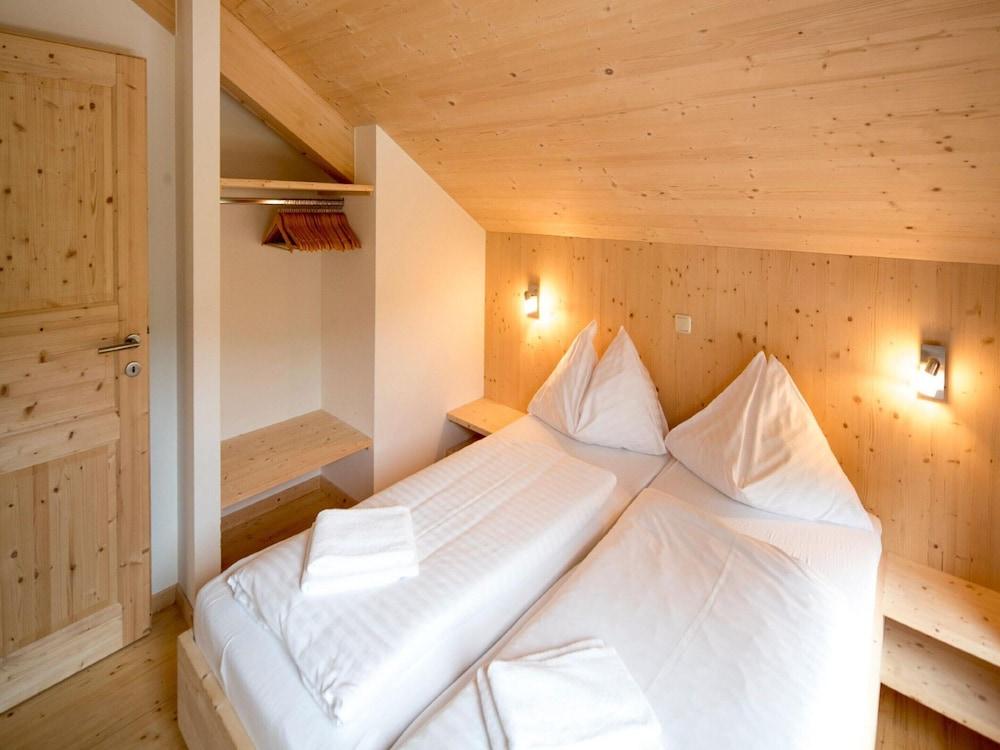 Attractive Chalet on the Slopes