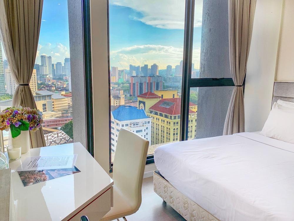 Expressionz Suites KLCC by Like Home