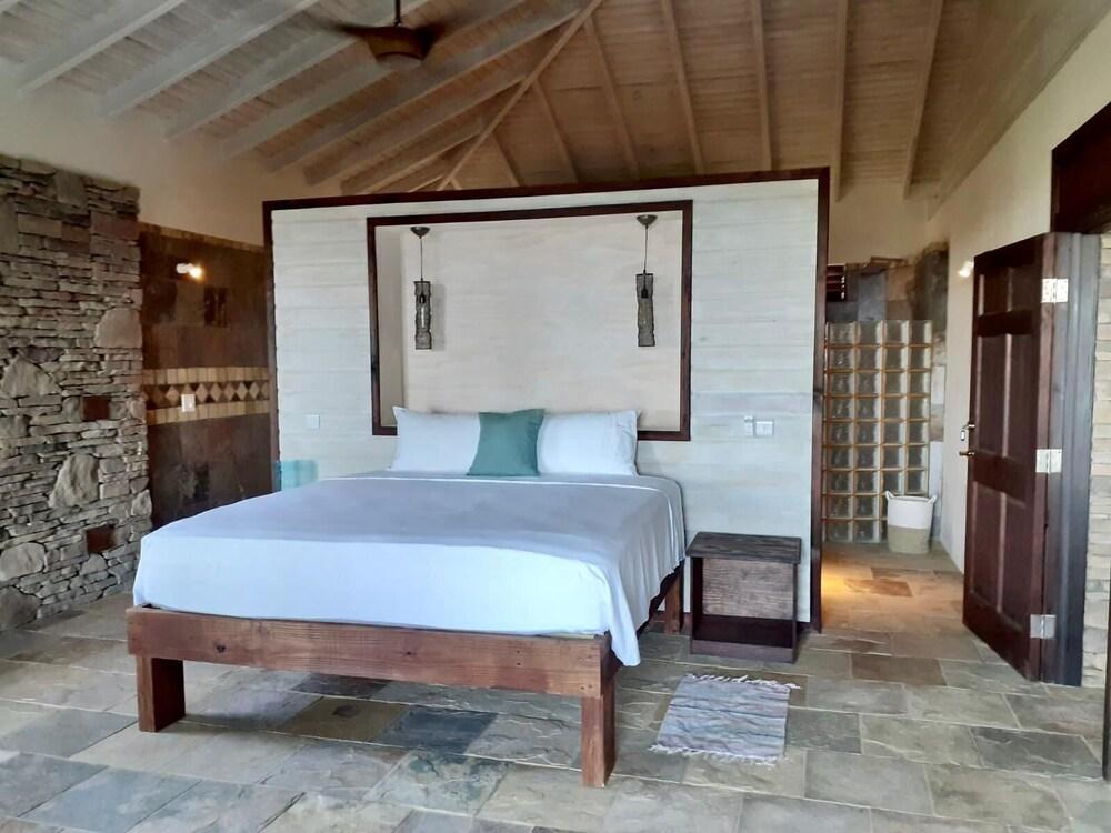 Escape Boutique Hotel and Beach Bar