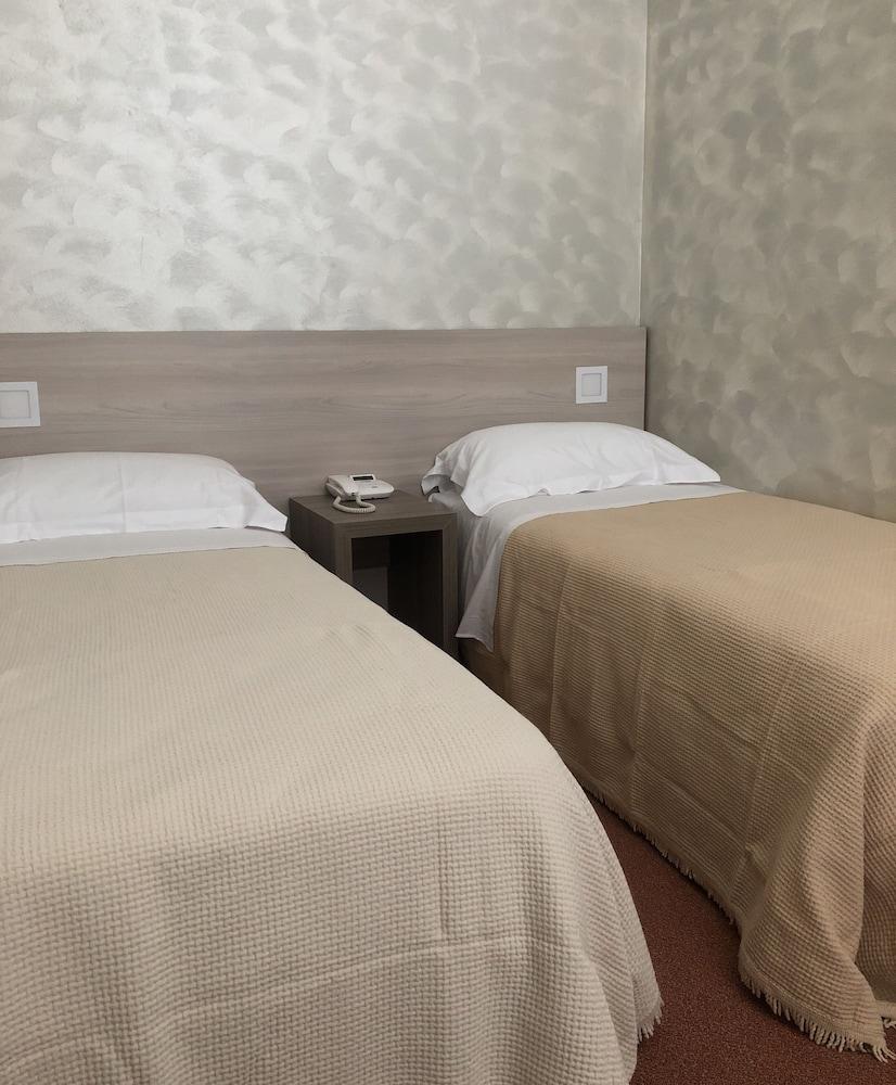 Hotel Italia Dormelletto