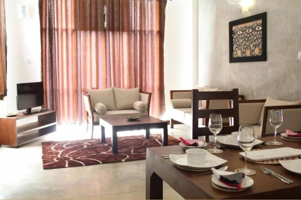 Sky 14 Hotel Apartments