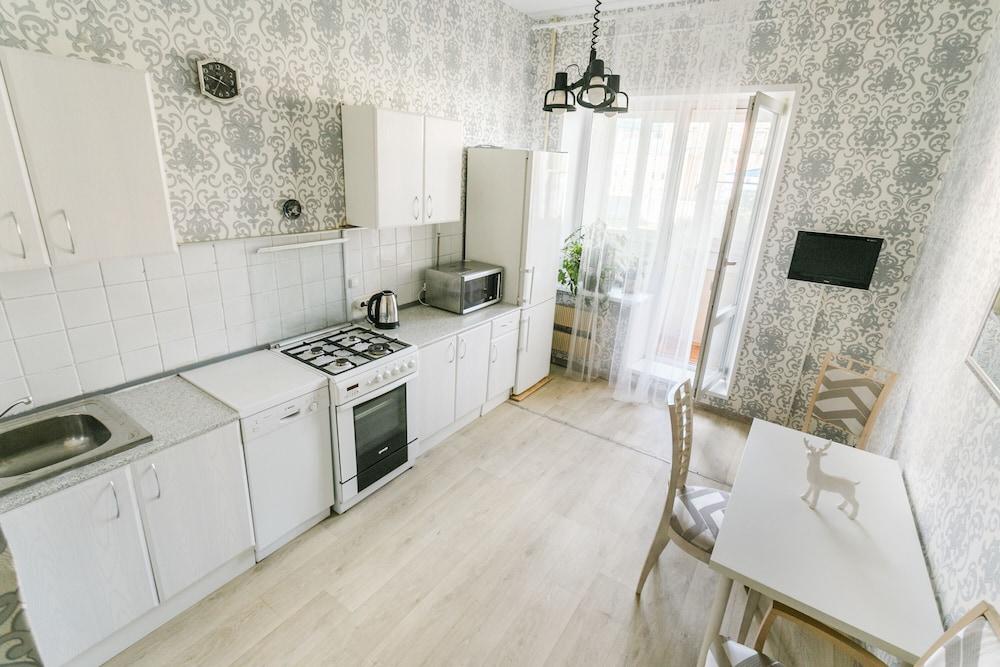 Apartment on 2ya Brestskaya 43