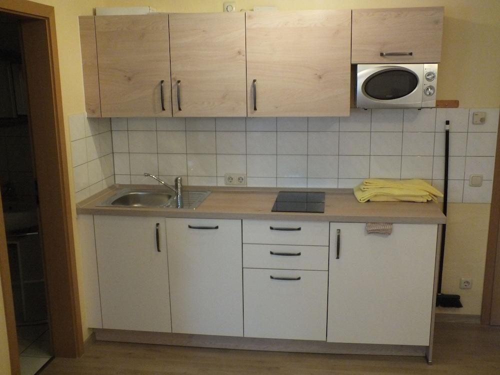 Appartements & Reitschule Fuchsenhof