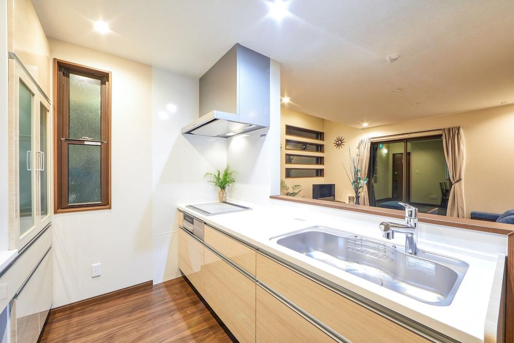 E-horizon Resort Condominium Nago B