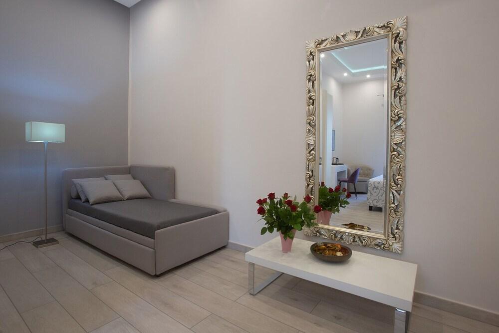 Royal Gardens B&B Caserta