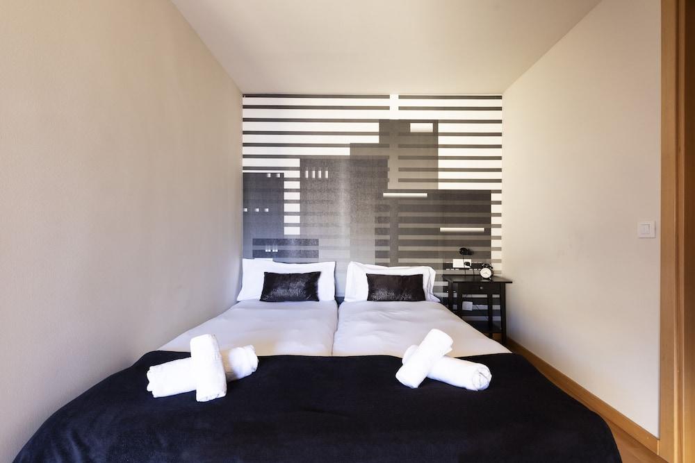 AB Park Güell Apartments