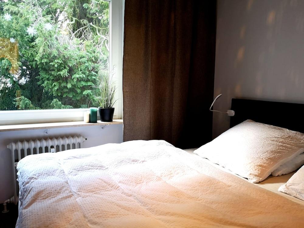 Family Suites & Parking