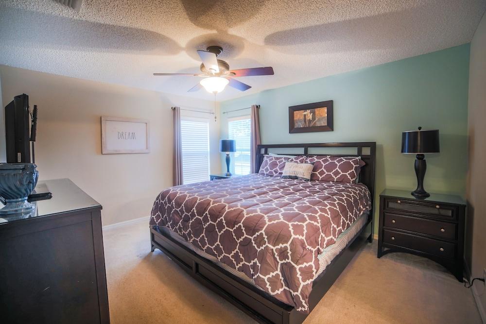 Enchanted Emerald Oasis by VillaDirect