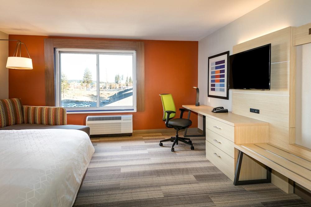 Holiday Inn Express & Suites Bend South by IHG