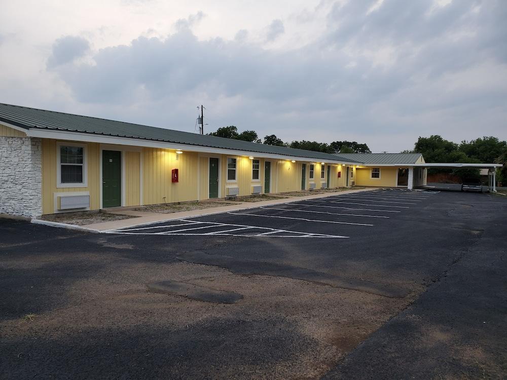 Rodeway Inn Kingsland - Lake LBJ