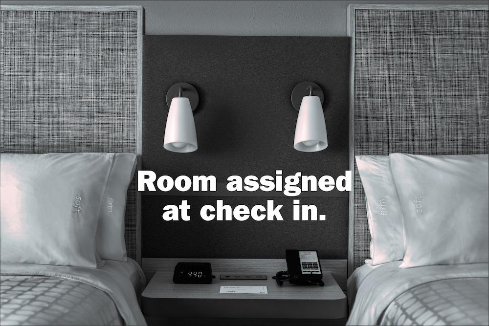 avid hotel Midland by IHG