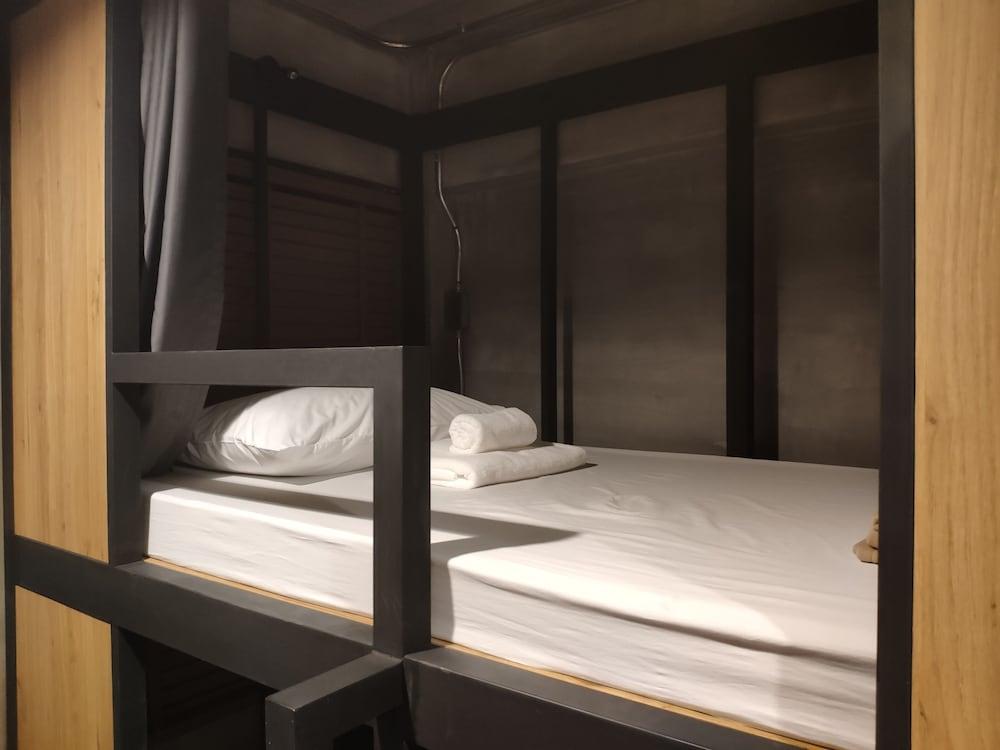 Pinghostel - Adults Only