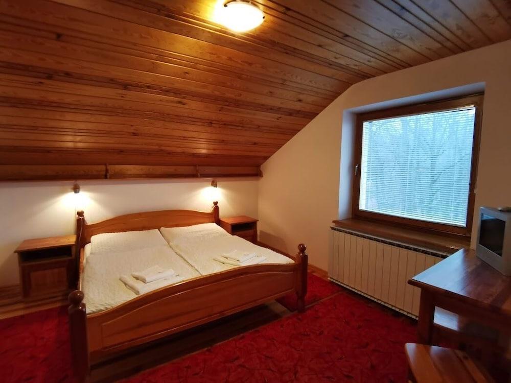 Rooms and Apartments Panker