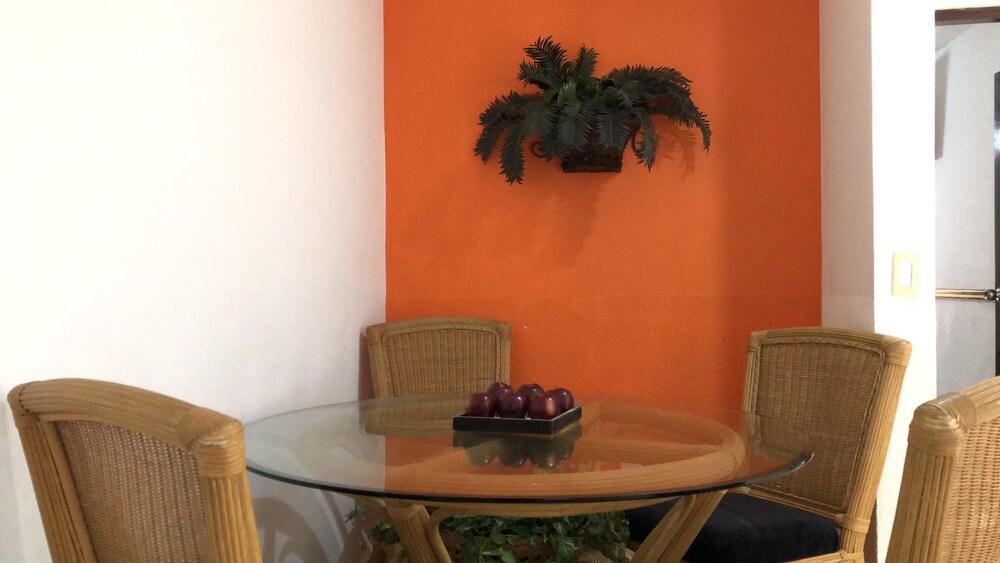 Amplio departamento en el corazón de Mazatlán (G-2)