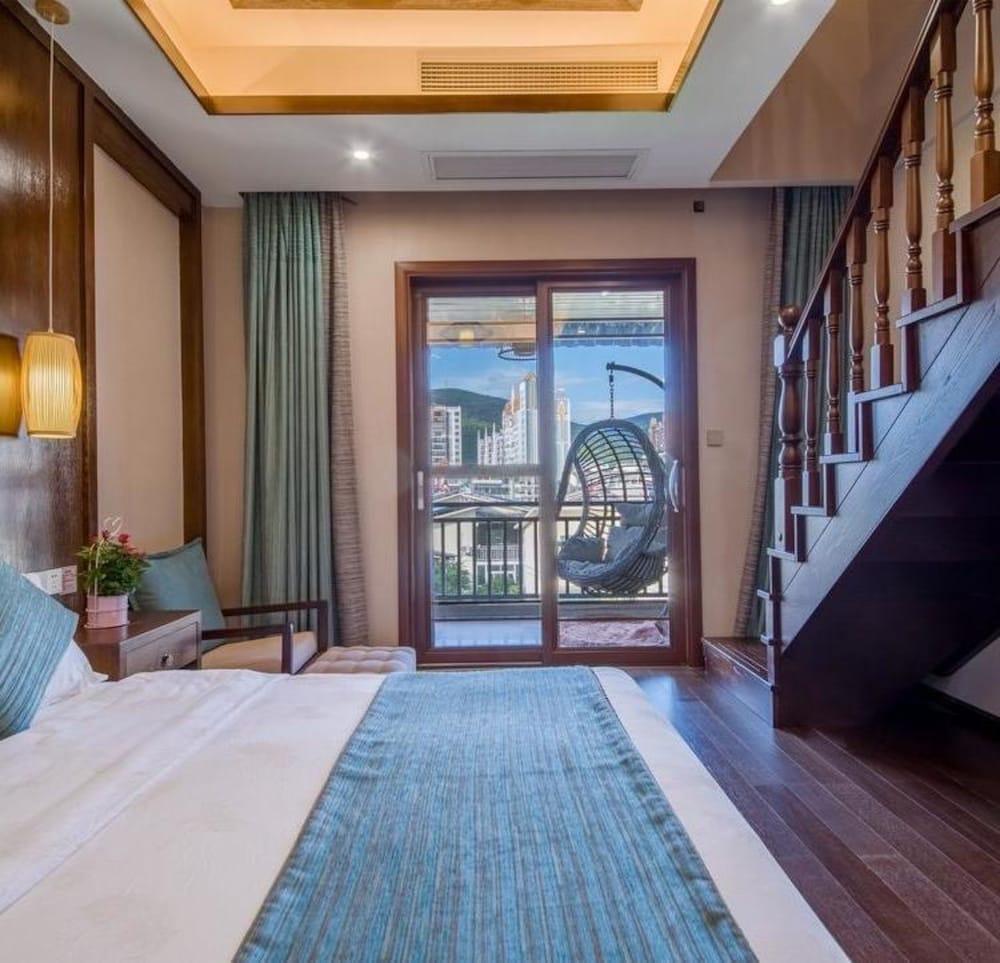 Floral Hotel · River Rhythms Pavilion Jinghong