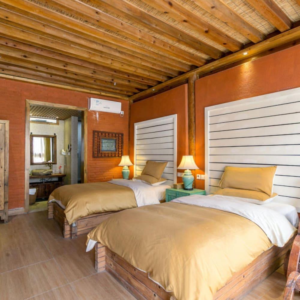 Floral Hotel Sen Du Lijiang