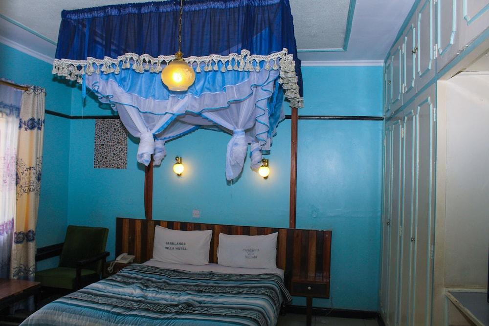 Parklands Villa Hotel