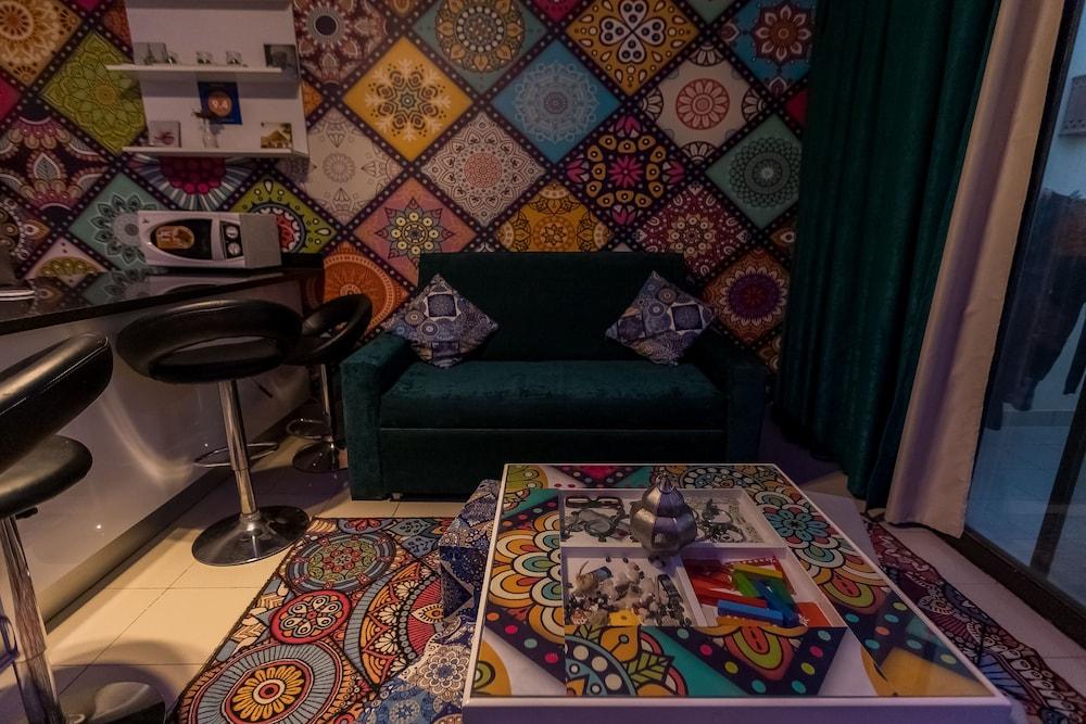 The Hill View Apartment