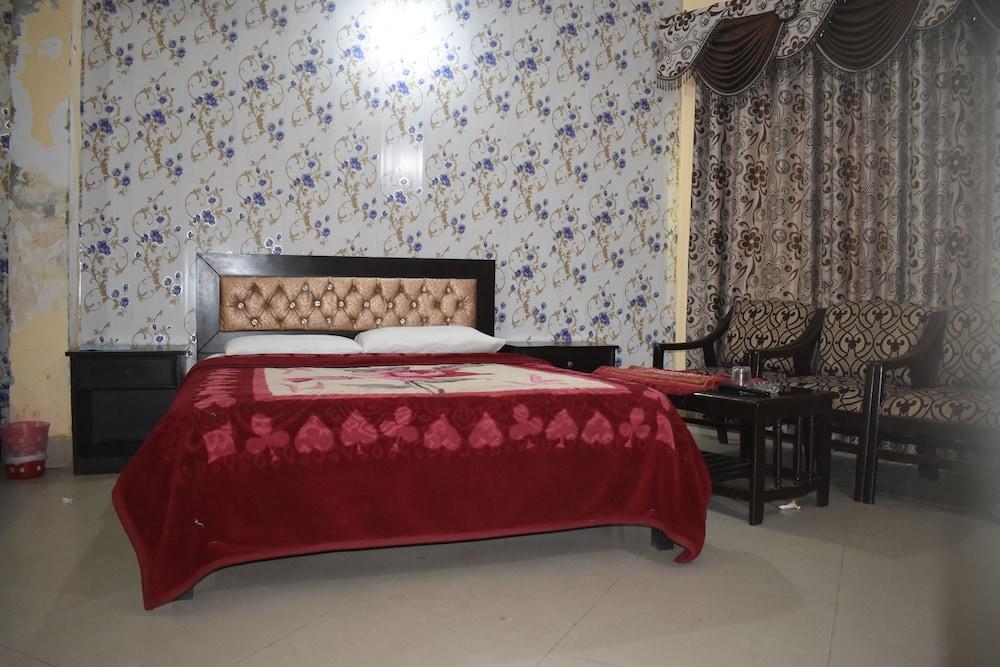 Hotel Kashmir International