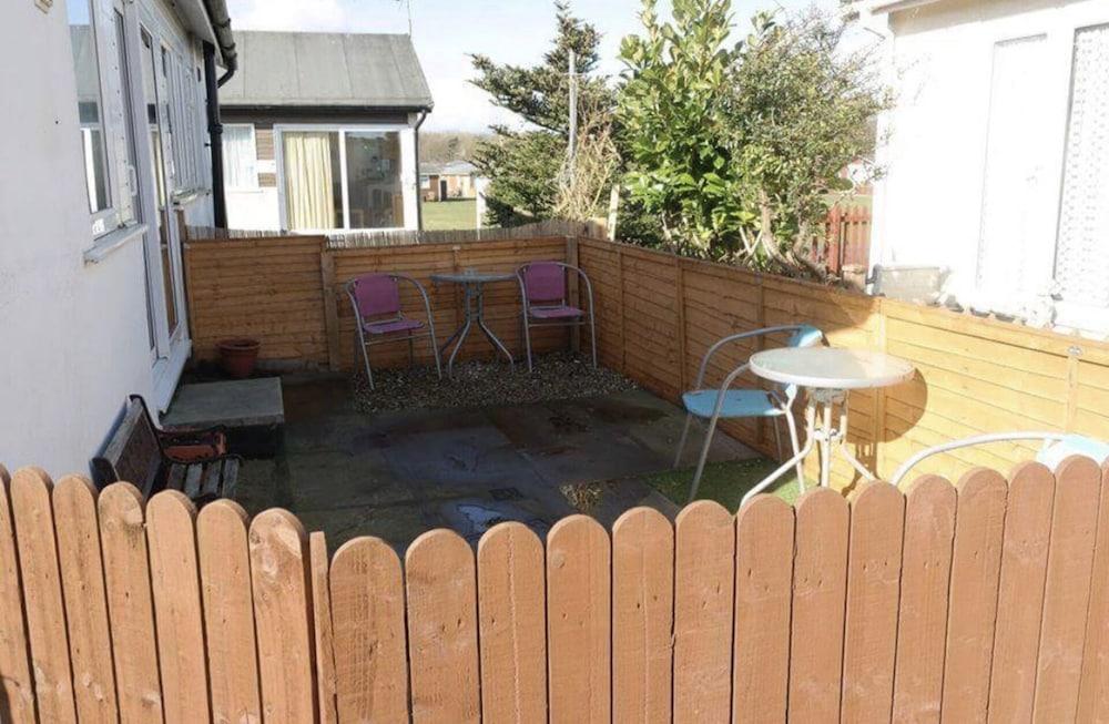 Captivating 2-bed Chalet