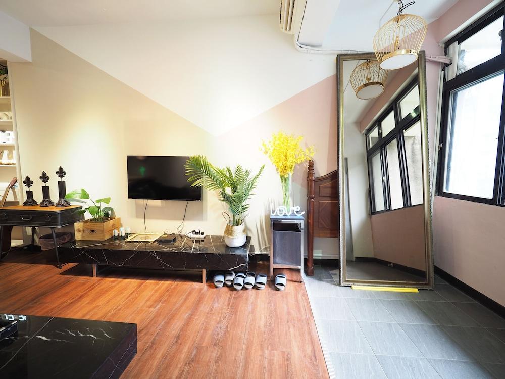 Near StayReal Location