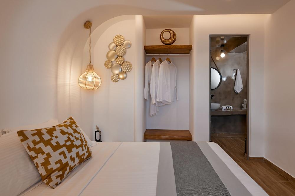 Allure Breeze Suites