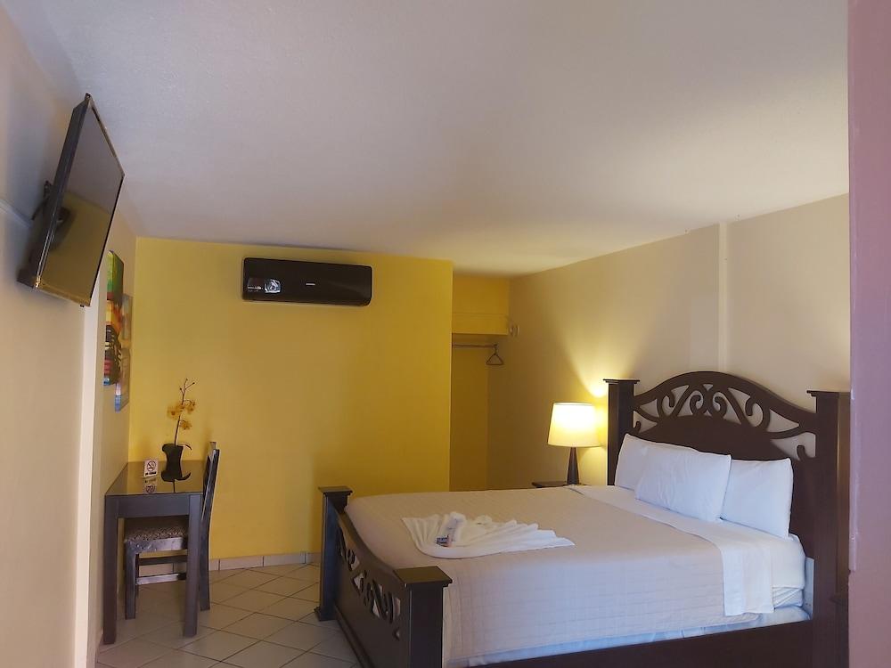 Mados Hotel Guanacaste