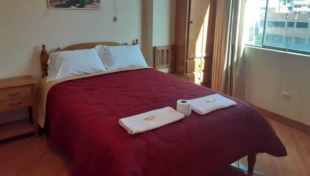 Lhotse Hostel B&B Huaraz