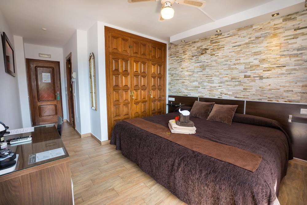 Hostal Casa Mercedes