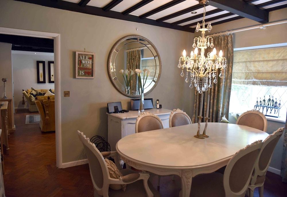 Luxury Cottage Near Windsor Castle