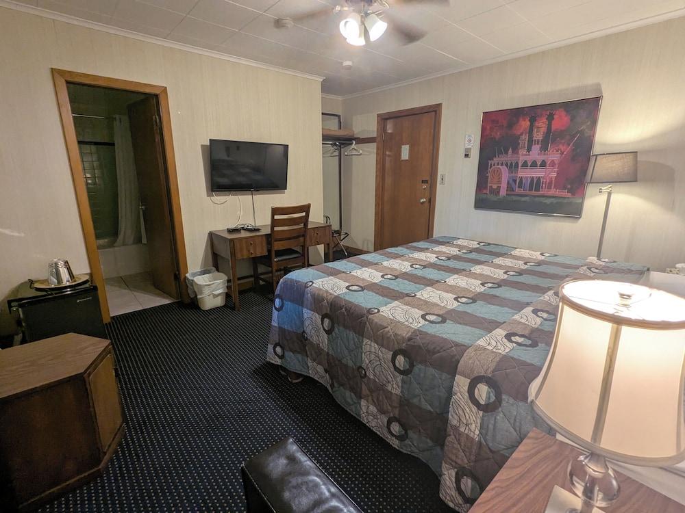 The Mariner Motor Hotel