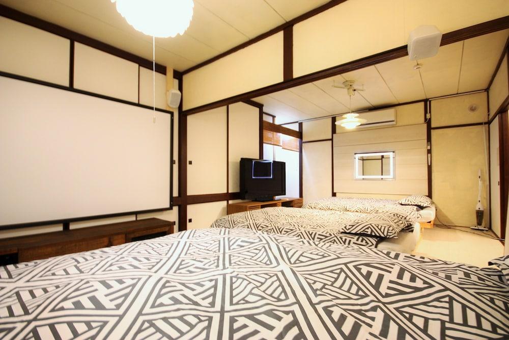 Sapporo Dome Front House