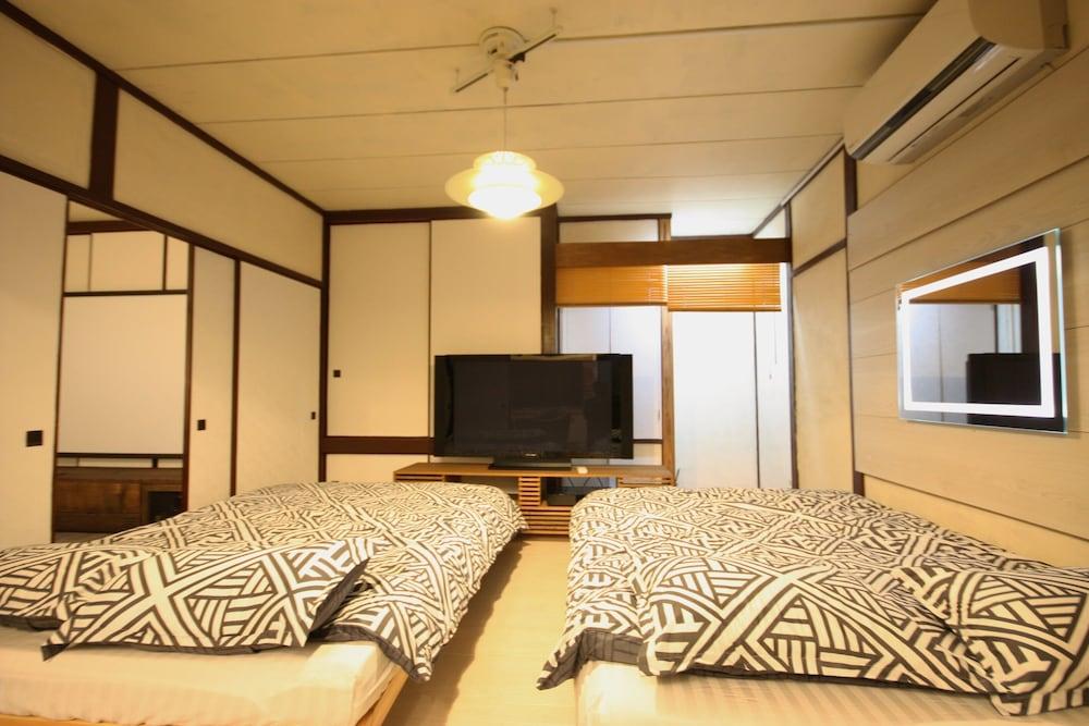 Sapporo Dome Front House