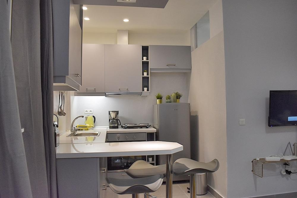 Check Point - Acropolis