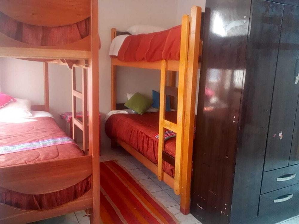 Shanell House - Hostel