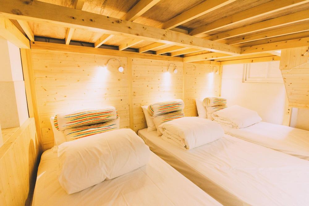 A-Shin Tainan Hostel