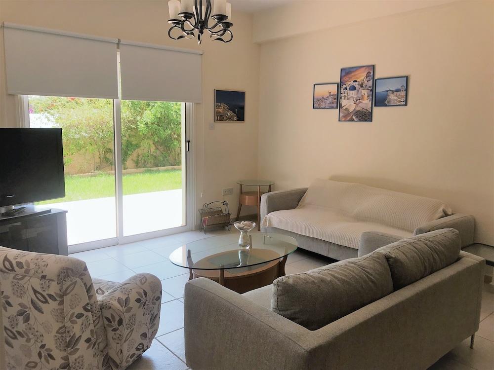 Villa Nektaria Green Bay DPSV308